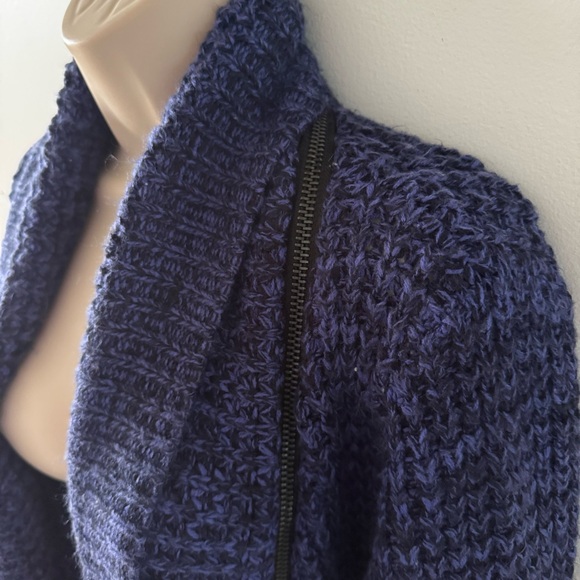 Amanda Green blue chunky knit cardigan with zipper detail size small (G1) - Picture 2 of 8